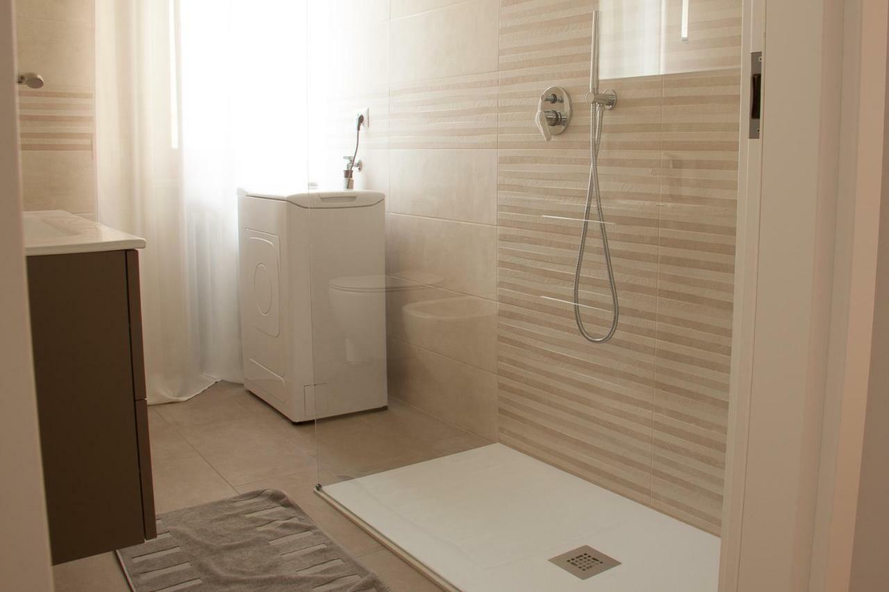 Lg Apartment Stresa Exterior foto